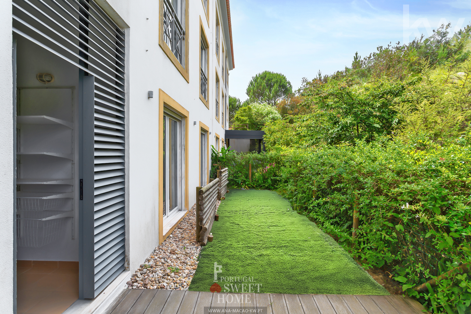 Patio at the back of the house (28.5 m²)